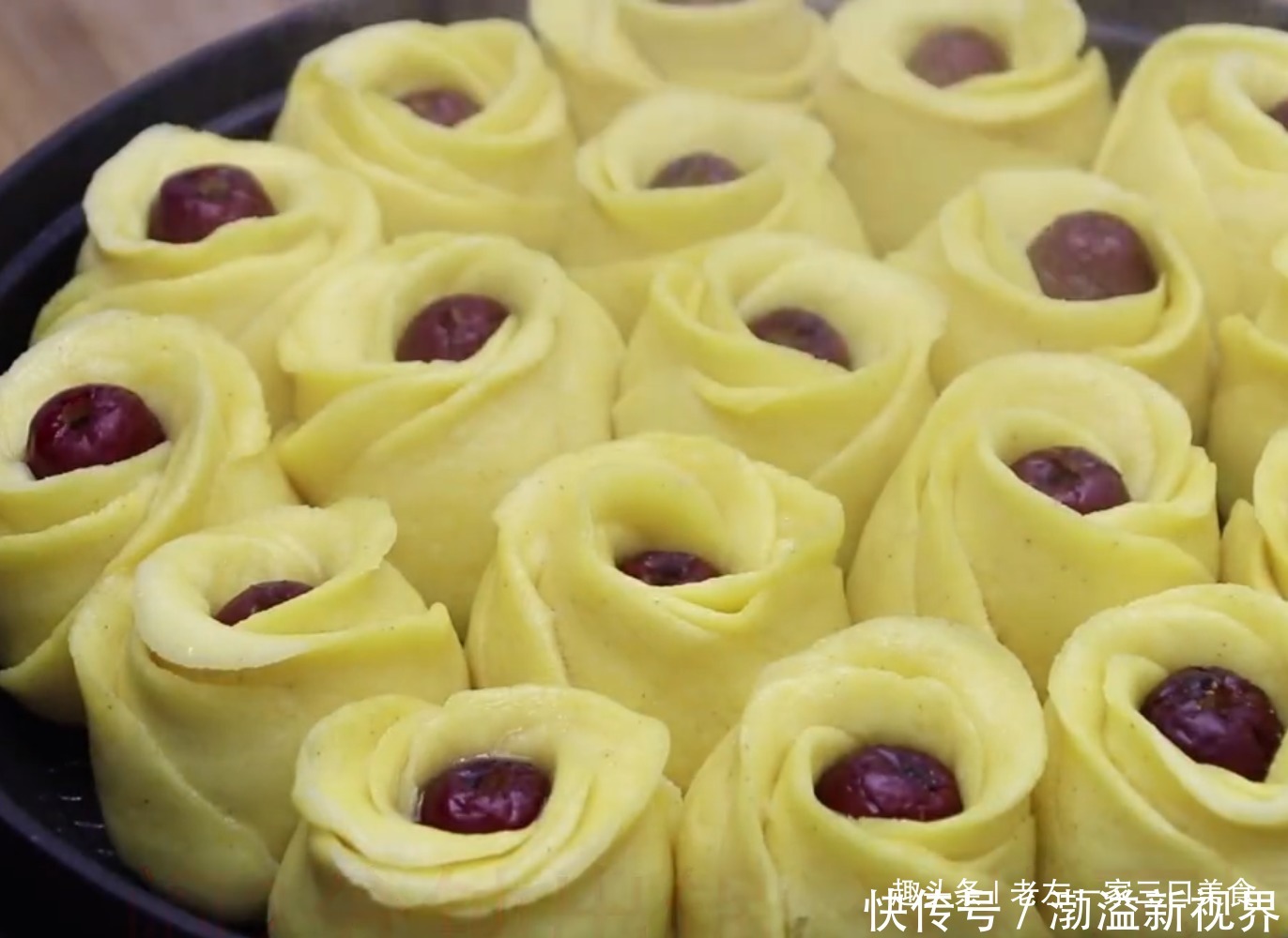 玉米面|玉米面最好吃的做法,开水一烫,大手一卷,十分钟一锅,越吃越香