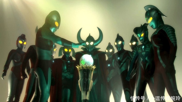 同样进攻光之国，五个黑暗皇帝都输了，只有这个黑暗奥特曼成功！