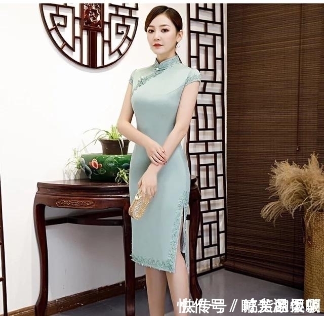 东方神韵 魅力风韵,修身中长旗袍,极致描摹女人复古美!