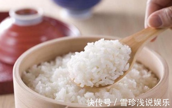 煮米饭,直接加水煮是大错,多做2步,米饭松软香甜,颗粒分明