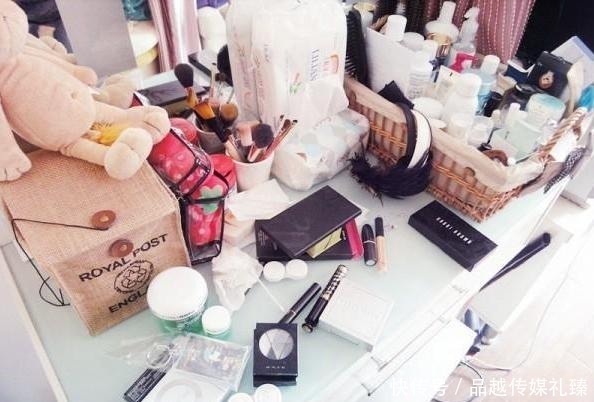 婆婆|天热:不穿的衣服别塞柜子!婆婆用这一“土法”,腾地更整洁