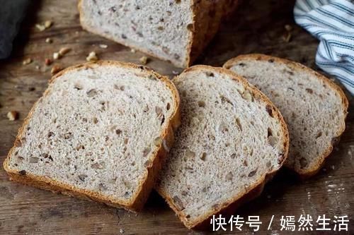 全麦面包|这 9 种健康食物让你越吃越胖，减肥路上 99% 的人都吃错了！