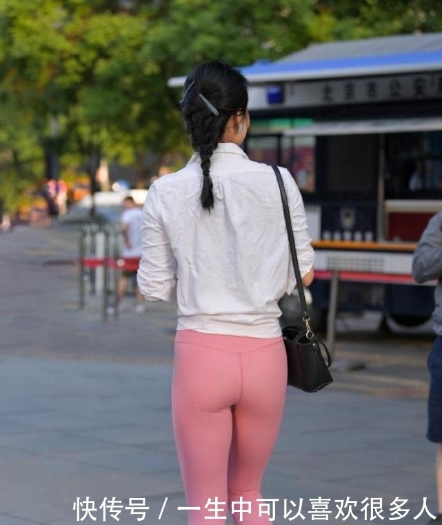 修身|让你轻松搭配不出错,穿修身运动裤让自己美起来