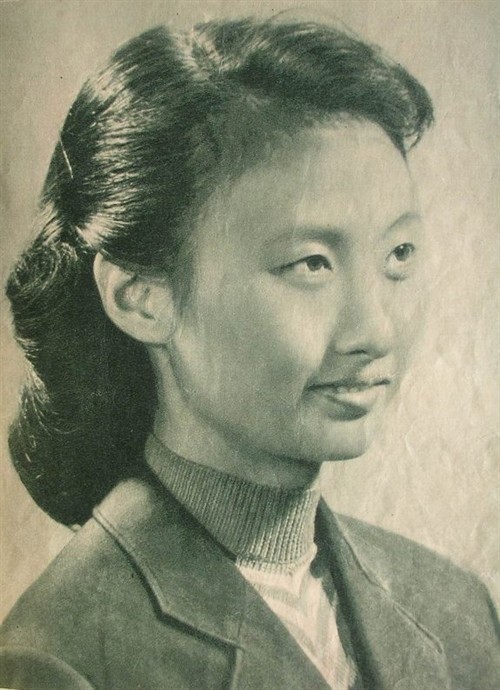 红线女!一生嫁了四次,她养了7个孩子,如今94岁,却无人陪伴,独自生活