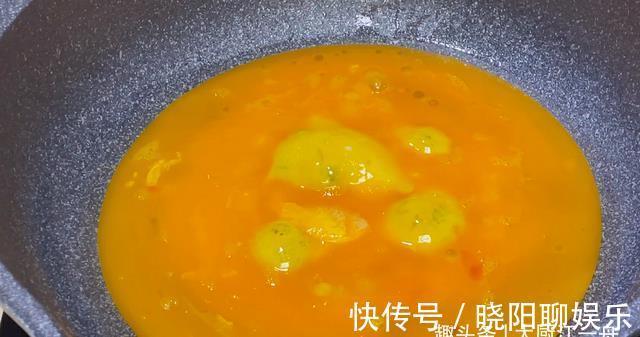 江一舟|炒丝瓜时，先放油就错了，教你饭店做法，丝瓜滑嫩不出水不发黄