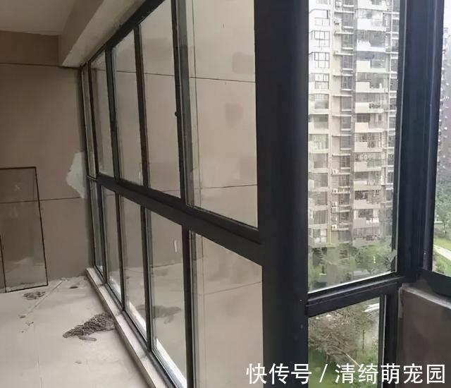 材料|封阳台用塑钢窗好还是断桥铝窗好?三方面分析说明白,不用再纠结