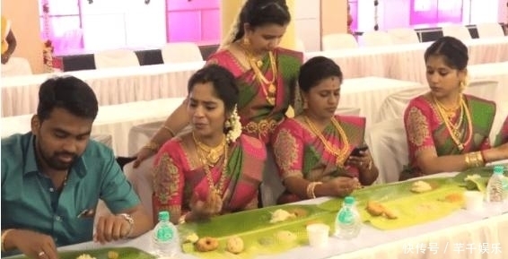 吃法|带你走进真实的印度,当地人如何吃婚宴的,场面很大,吃法很搞笑