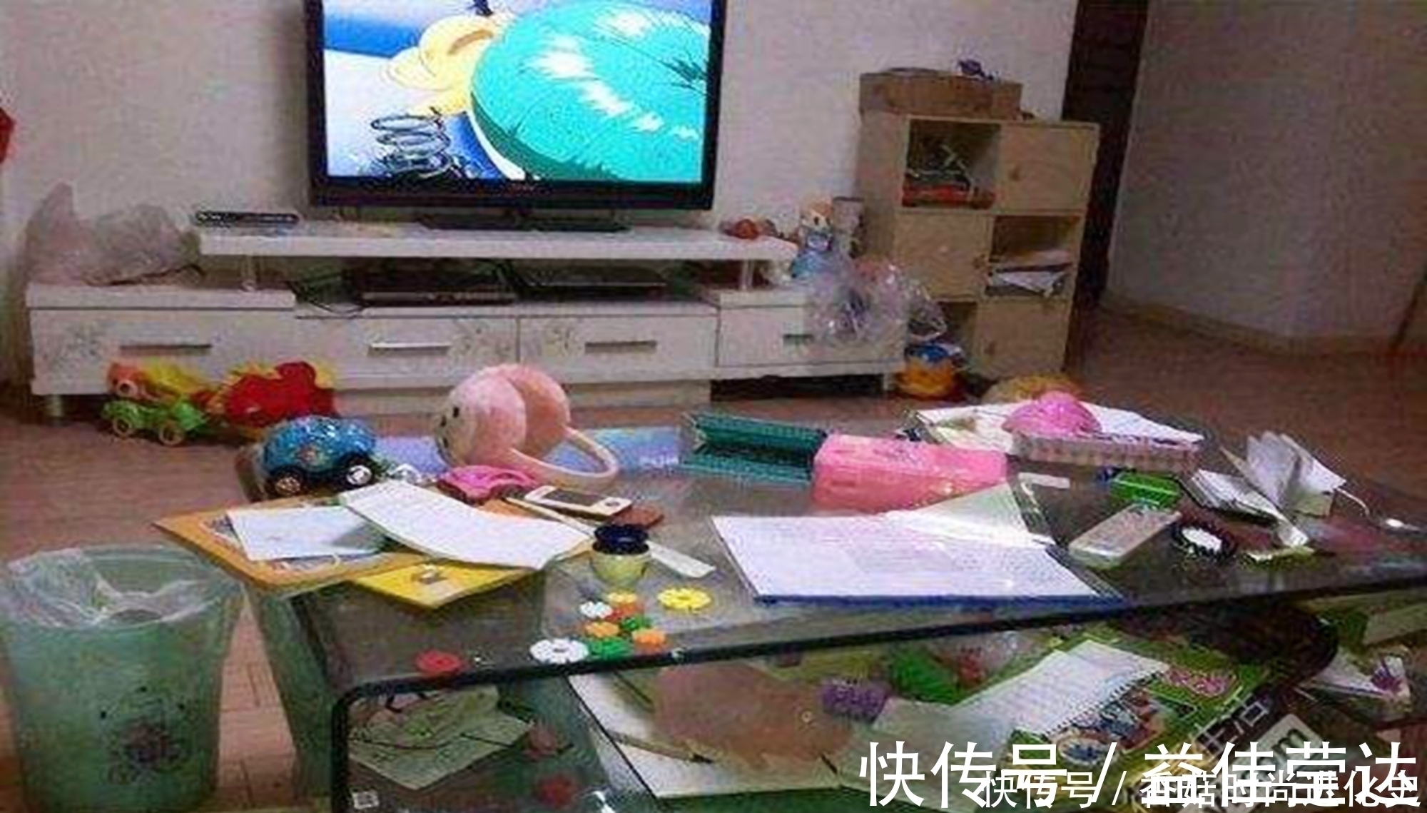 书桌|家中这几个地方越乱,暗示孩子将来有出息,妈妈不要太勤快