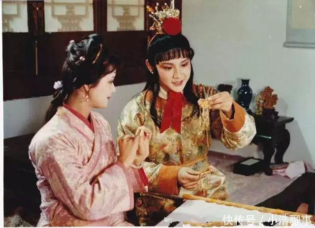 钟鸣鼎$薛宝钗执意要嫁给贾宝玉,背后原因太辛酸,真的等不起了