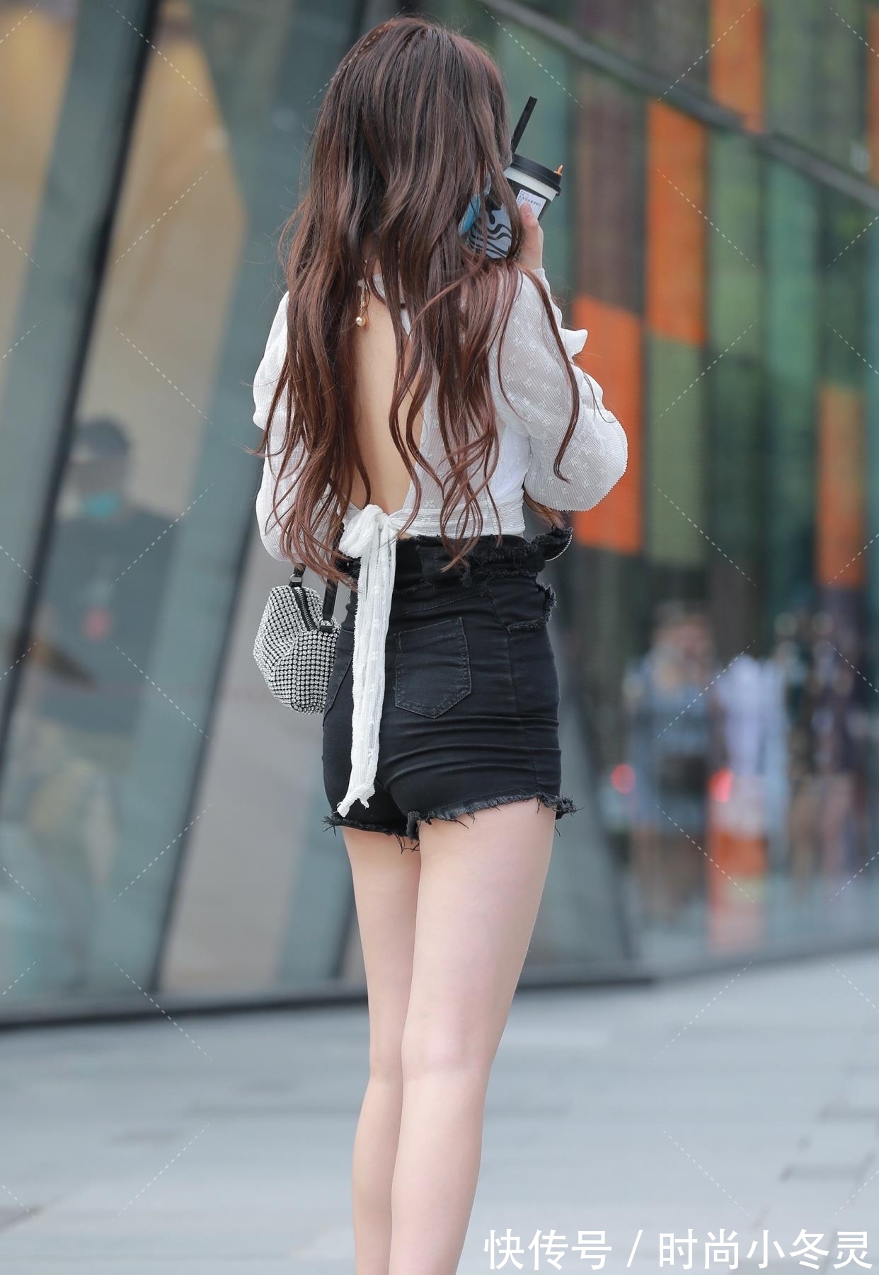 tips 小个子女生穿牛仔短裤，掌握这些搭配技巧，显高显瘦又时髦