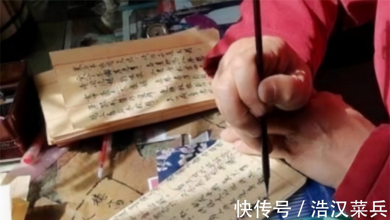 四大名著@一山西老农苦练书法50年,8年抄完四大名著,却被讽刺毫无意义