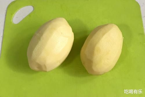 土豆薯条，学会在家随便做，一样外酥里嫩滋味浓，一次吃个够