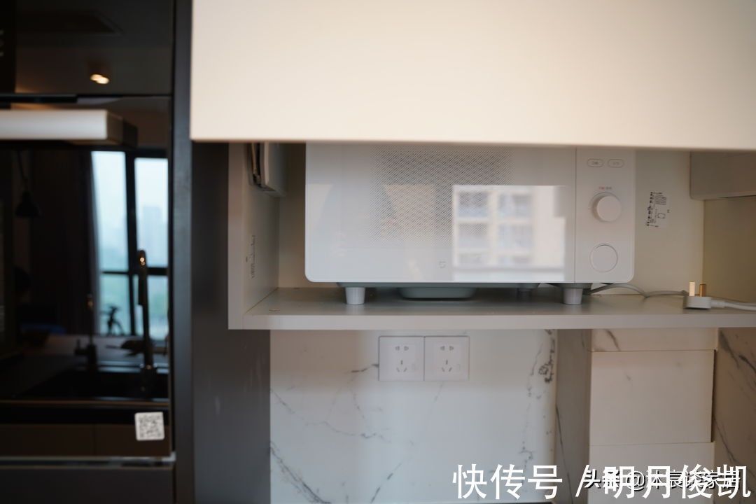 典范|她家虽然不大,但称得上装修典范,不仅拥有大量收纳,还极简好看