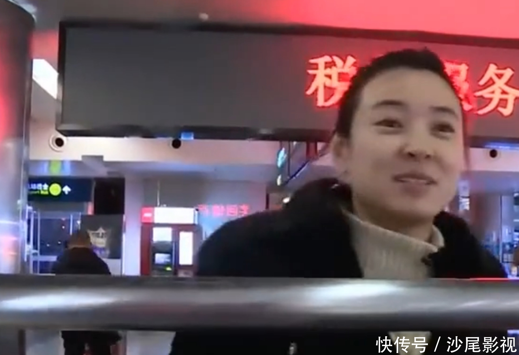 《变形计》幸运女孩:留在城市富豪家庭,被妈妈哥哥宠成小公主