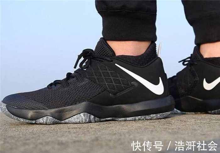 nike 查看5款《耐磨》和《防滑》高性能鞋,水泥玩“无压力”