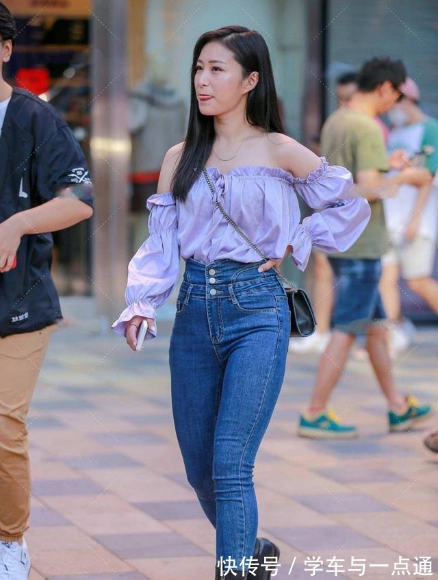 复古 紫色一字肩,浪漫优雅港味十足,更显复古感!