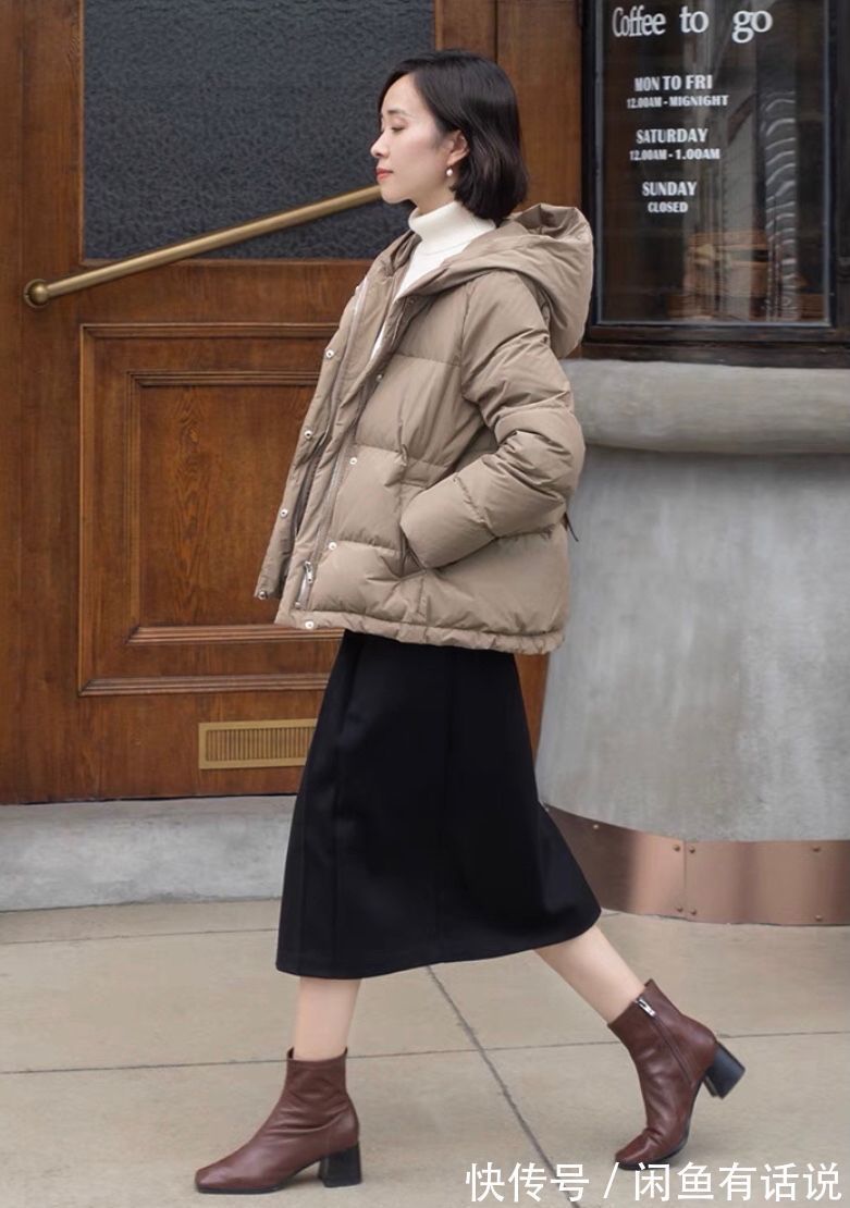 半身裙|中年女人穿羽绒服,该配“裤子”还是“裙子”?看博主示范就知道
