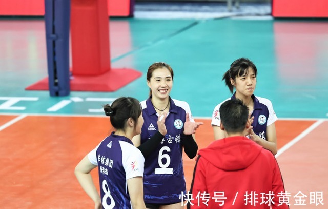 徐建德|浙江女排丟掉后排好的傳統(tǒng)！隊(duì)長(zhǎng)朱悅洲無作用，倪夢(mèng)杰有培養(yǎng)前途