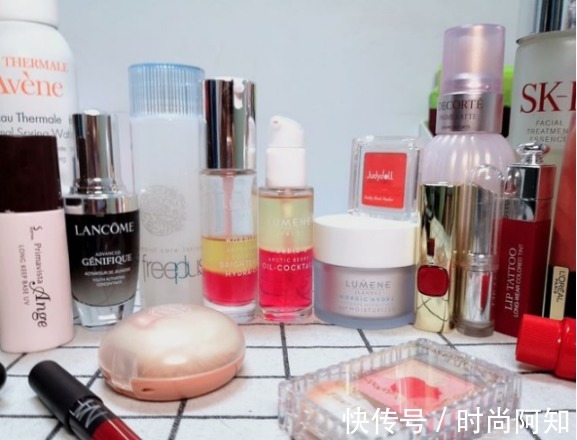 新手|护肤顺序不对,用再贵的神仙水都没用!正确护肤步骤新手别错过