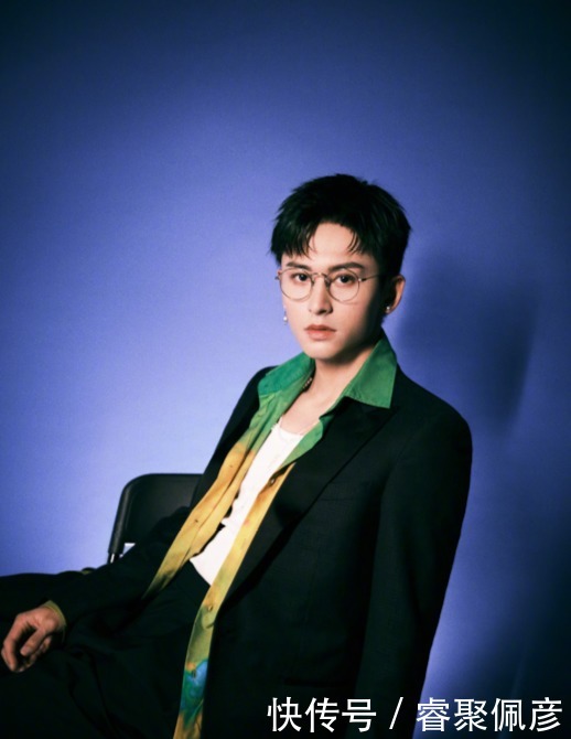 投票 2021最佳演员投票排行:肖战投票数高到离谱,王一博掉至第5