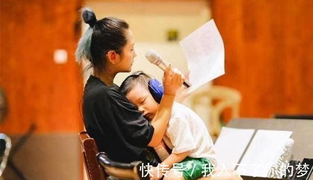 孩子|4個孩子兩個爹，哭訴養(yǎng)不起的何潔，前夫才是真悲哀