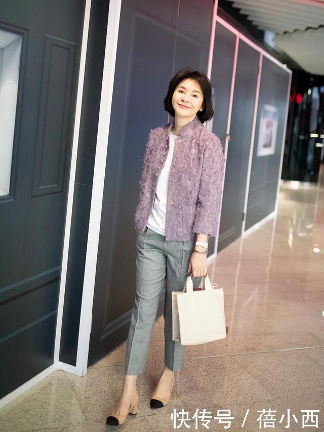 妈妈辈|奔五奔六的中年女人懂穿衣更优雅,学这位妈妈辈的穿搭,太洋气了