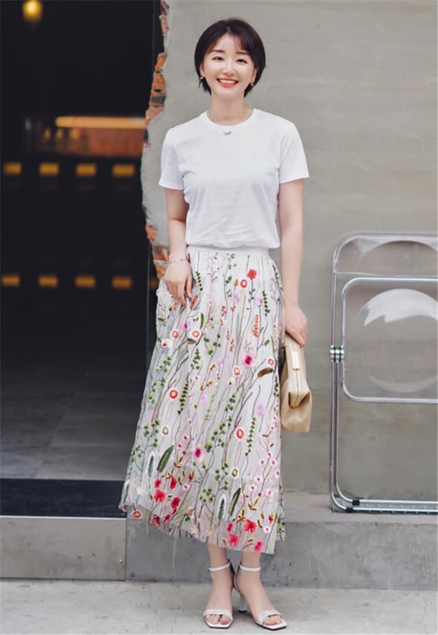 tips|女人买半身裙，就挑这5种“经典款”，省钱又时髦三五年都不过时