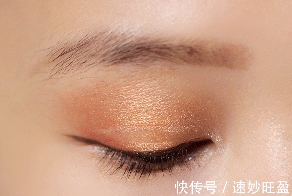 双眼皮|长期贴双眼皮贴的女生,后来怎么样了?教你一招避免眼皮松弛