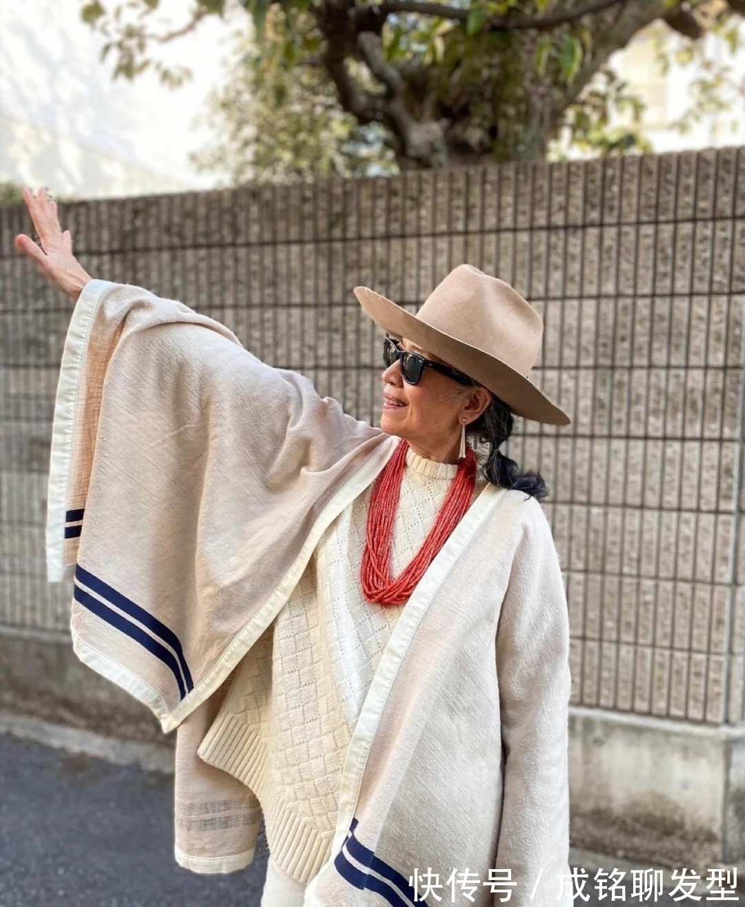 内藤朝美|年龄大不是不打扮的借口,看看这位71岁奶奶的穿搭,又潮又有个性