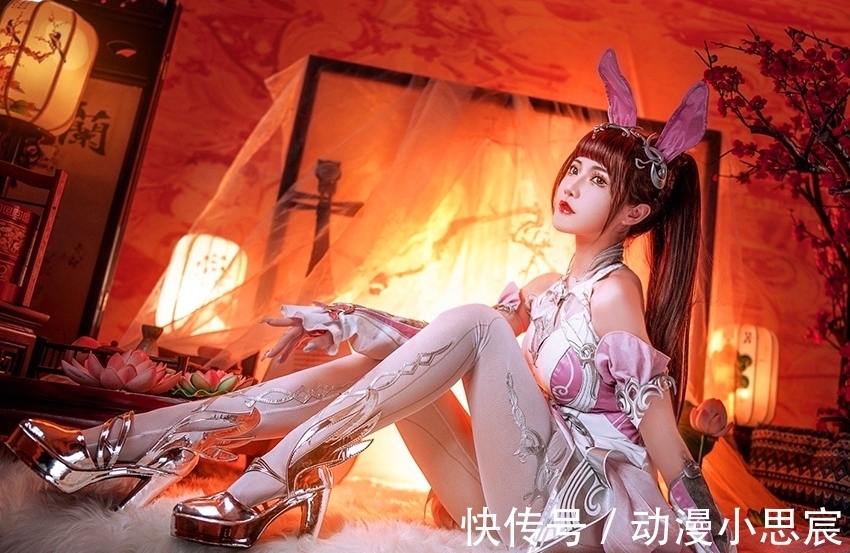史莱克七怪|斗罗大陆:史莱克四美秀神级cos,白沉香黑丝太魅惑,千仞雪都不香了