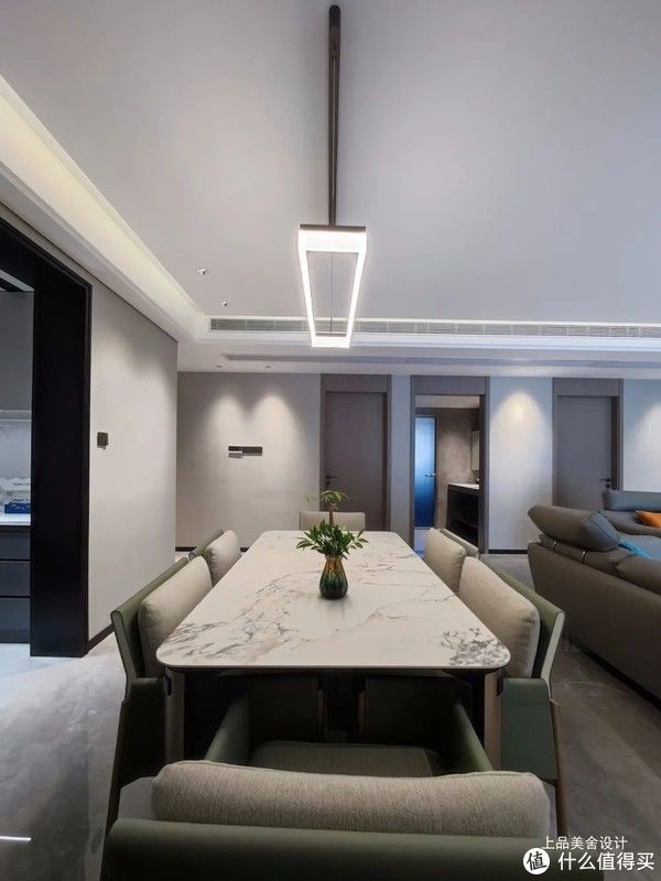 客餐厅|看了长沙夫妻的极简风,才知道什么是“网红”装修,隐形墙很惊艳