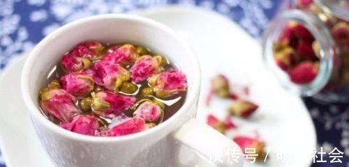 清热|蒲公英和它是“黄金搭档”,常泡水喝,清热消暑,养肝排毒