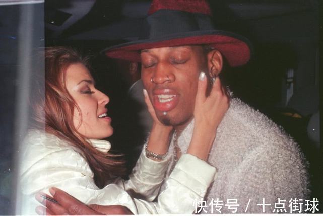 NB毁于红颜的NBA球员:汤普森婚内出轨28人,科比前辈染病无法治愈
