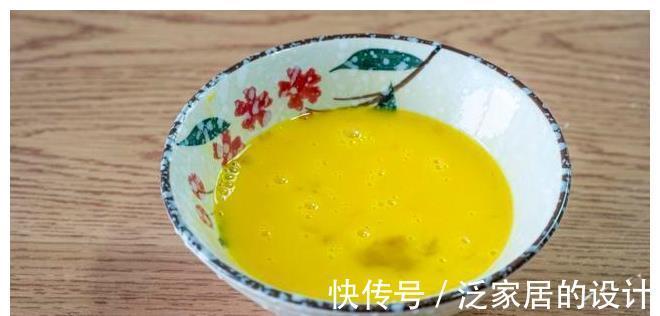 亦菜|最近早餐迷上这道面食，一擀一卷，咬一口满嘴香，三伏天要多吃