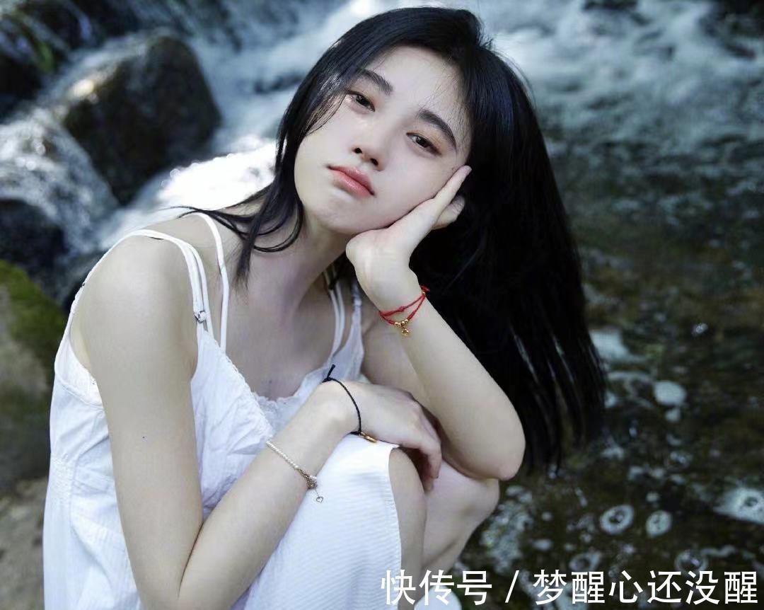 肉感|普通女生有3个特点，请大胆走“纯欲风”路线，天生就有优势