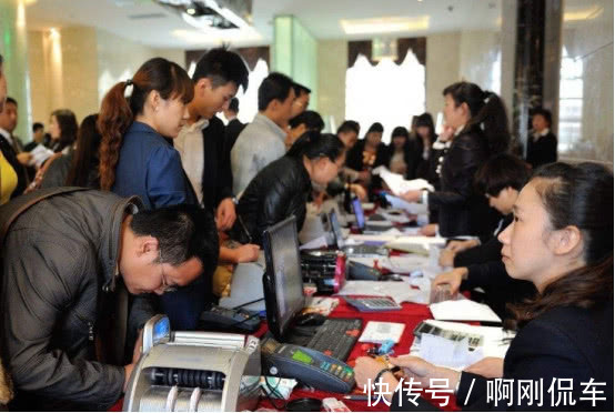 买房|买房要谨慎，这2种房子正被中介暗暗“甩卖”，幸亏及时知道了