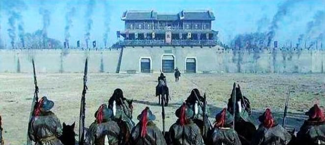 捧上天|袁崇焕两次重创清军，清朝皇帝为何还把他捧上天