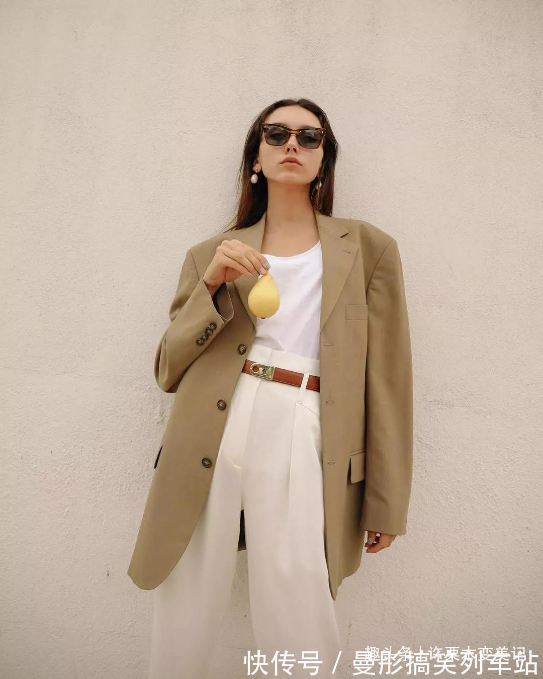 包包 今年流行“1+1”穿搭,时髦显瘦还优雅,笑笑博主都在穿!