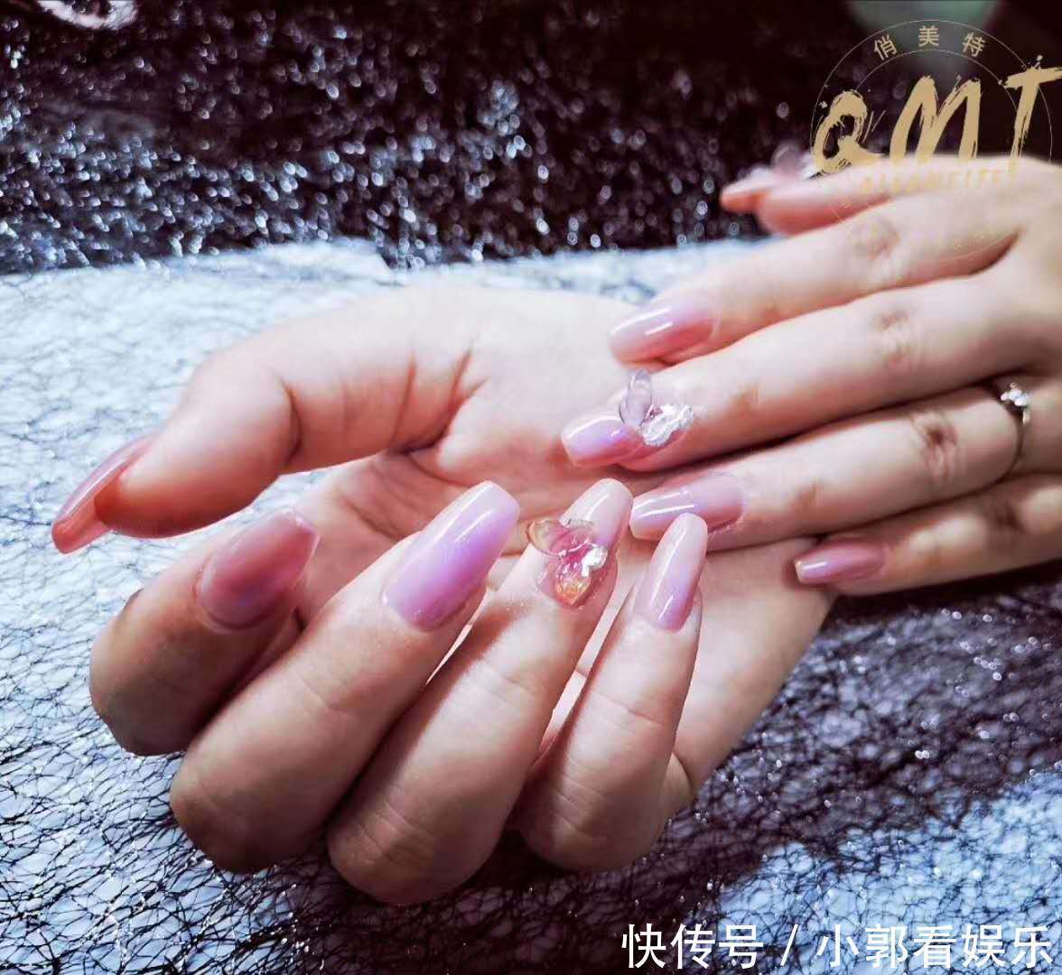 520想把攒了好久的浪漫和温柔美甲在这天都给你!