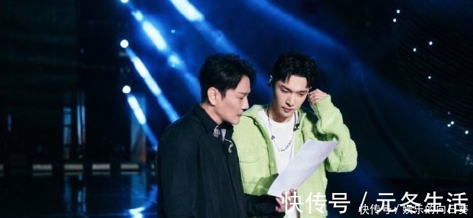 我們的歌|張藝興探班《我們的歌》，所帶禮物數(shù)量引熱議，情商高低一目了然