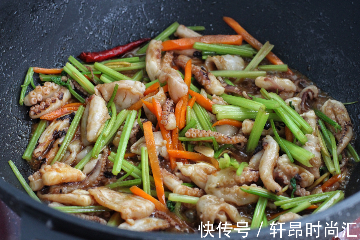 章鱼|推荐一道夏日开胃菜,营养丰富鲜美无比,几分钟就出锅好吃不油腻