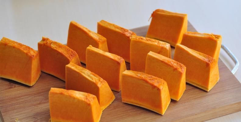 红枣|南瓜的营养丰富是我们很常见的一款蔬菜，来看看它的功效跟禁忌！