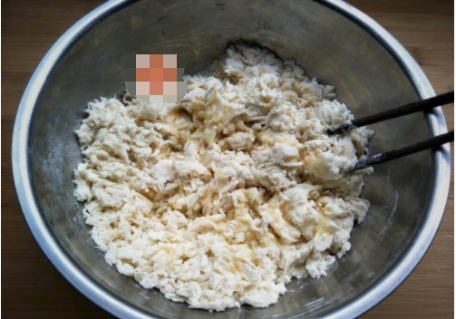 韭菜盒子饼又出新做法,层次丰富,酥脆醇香,一次五个没够吃!
