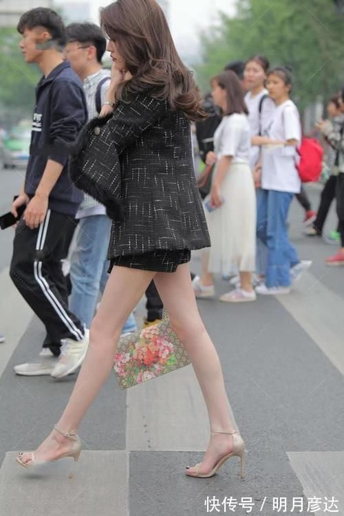 小香|小香风套装穿搭,成熟稳重,修身又有气质