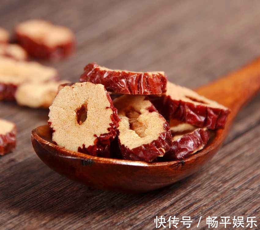 红枣茶|喜欢红枣的人,长寿不会远离你,但切忌有“2不”,早知早健康