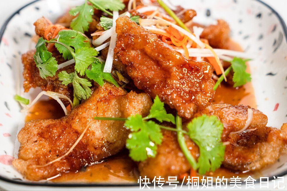 锅包肉好吃有窍门,3个要点掌握好,外焦里嫩,又香又脆不回软