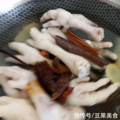 鸡爪|这道酱香卤鸡爪,一上桌就被哄抢一空