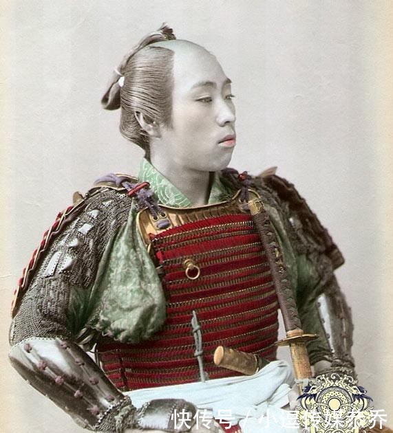 日本|日本武士老照片：手拿倭刀，身材矮小却长相凶悍，看起来野心勃勃