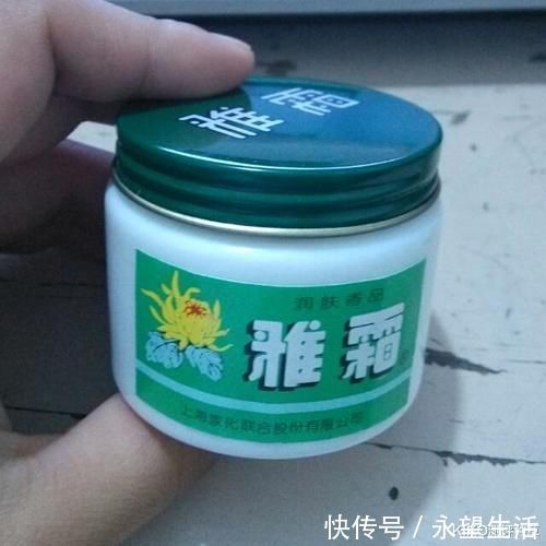 杏仁蜜|女生再穷,也少买这3款国货,被营销过头了,其实用了“烂脸”