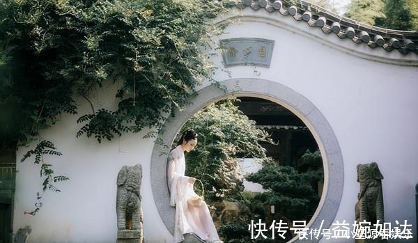 李煜立@害怕被太子迫害,李煜写下一首词假装糊涂,千百年来却令世人艳羡